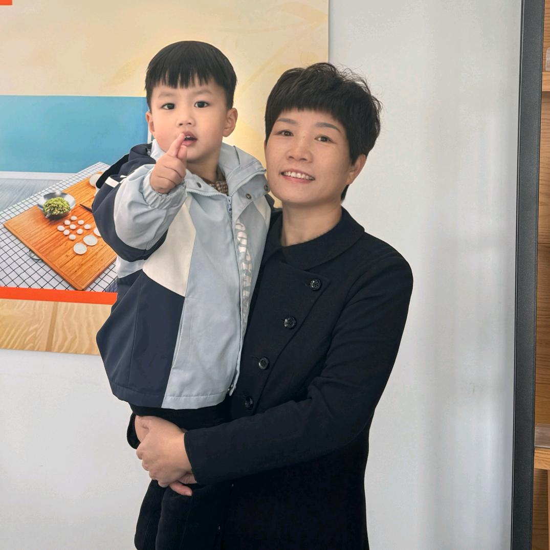 橙子的奶奶爱跑步