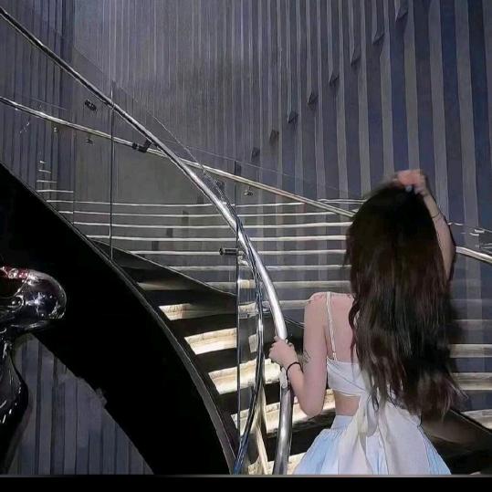 不熬夜公主꙳💭⊹꙳