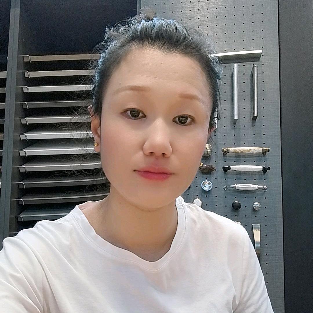 碎嘴子冲冲姐