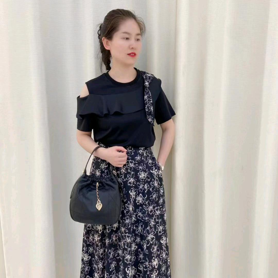 崇阳婉甸女装