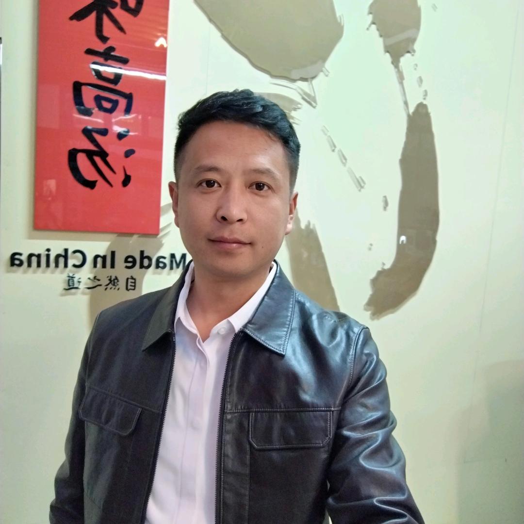 鲲鹏翱翔
