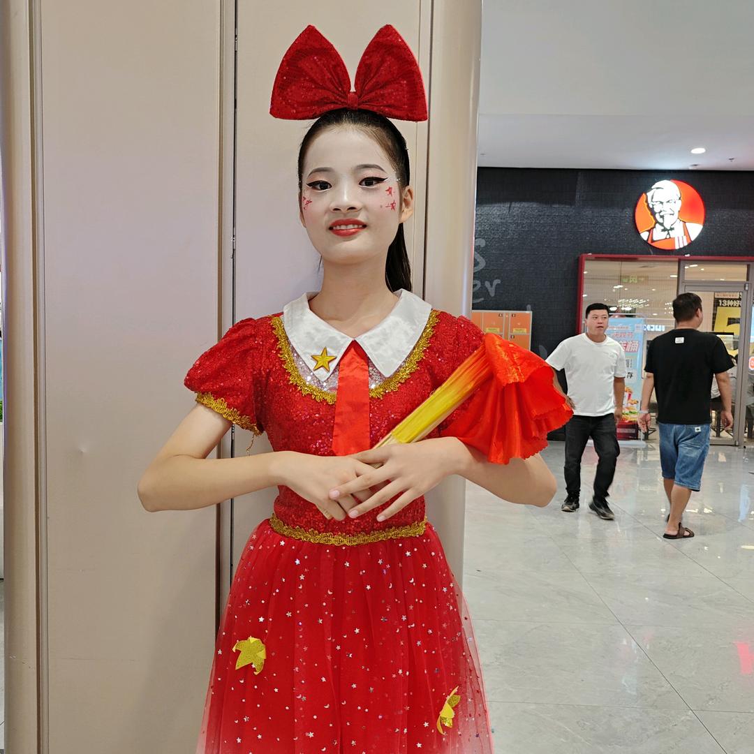 国达陶瓷通山批发中心《李娟娟》