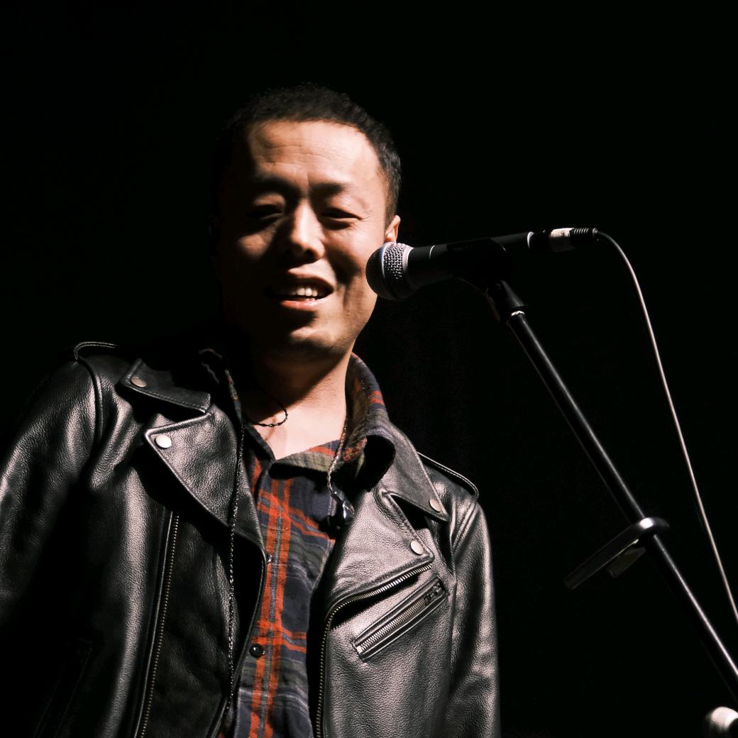 音乐人杨学