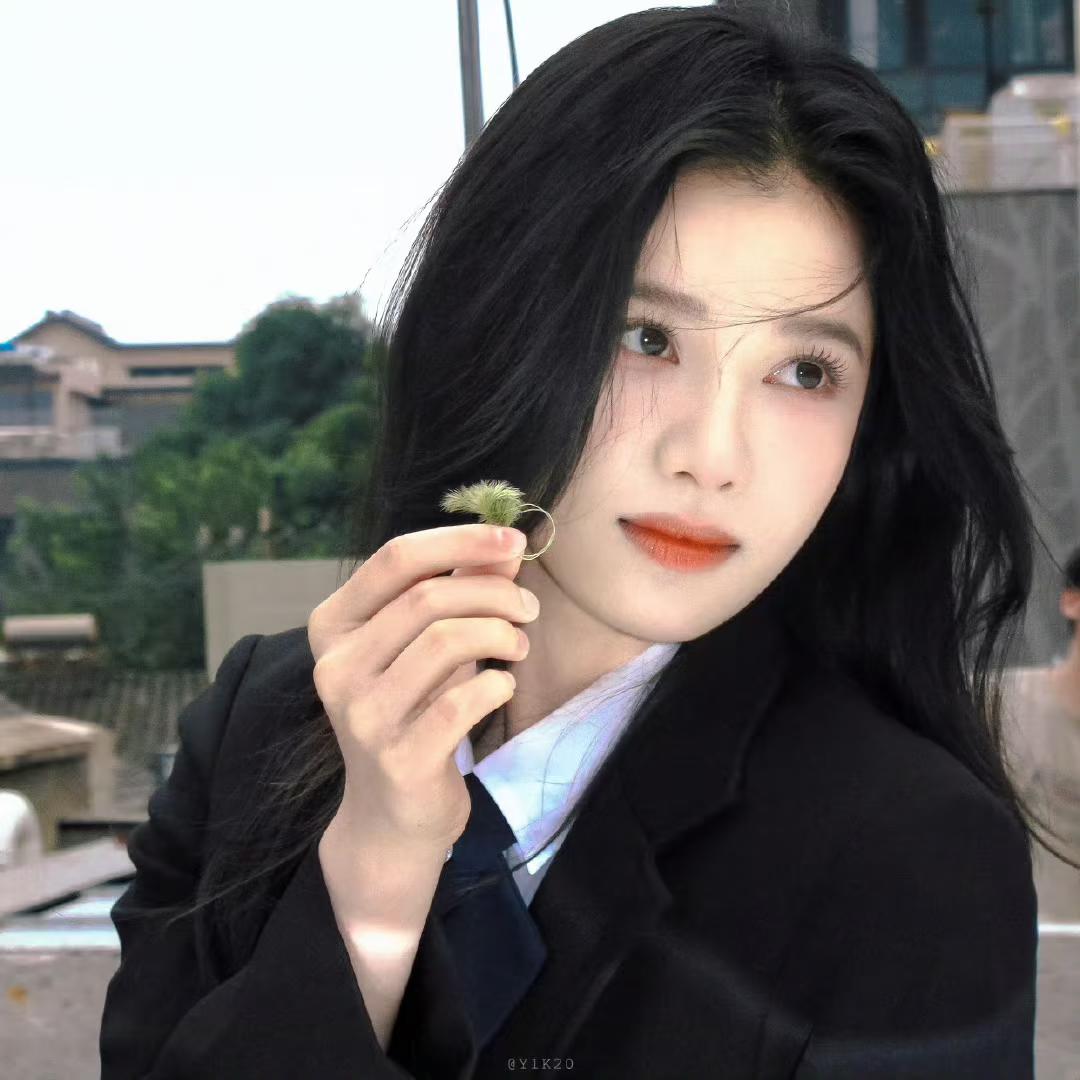 可可不吃鱼🐟