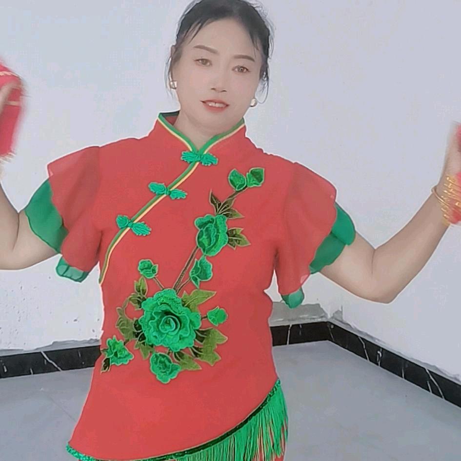 兰花朵朵，每天下午5点多开播11月28停