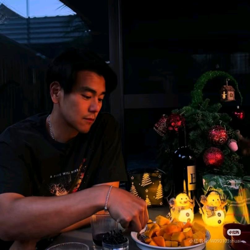 ㅤᅠㅤㅤㅤㅤㅤㅤ