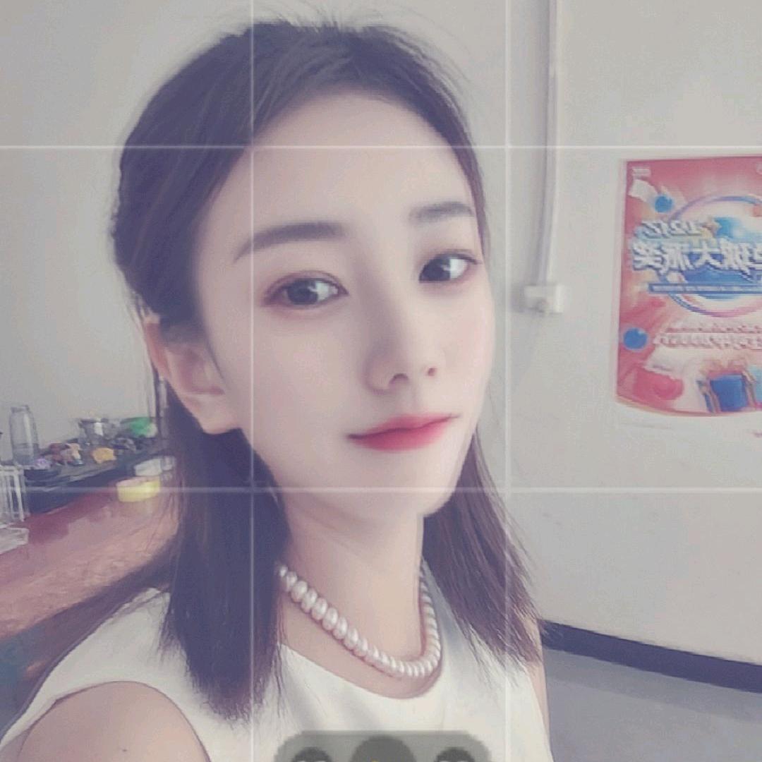 卖彩票的小姐姐