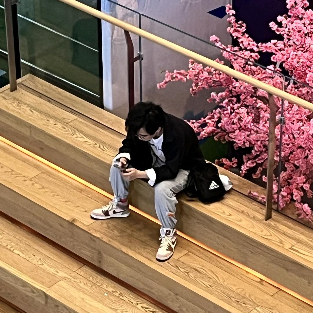 美女爱看我