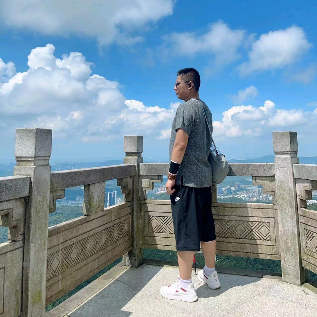 满仓红-军哥