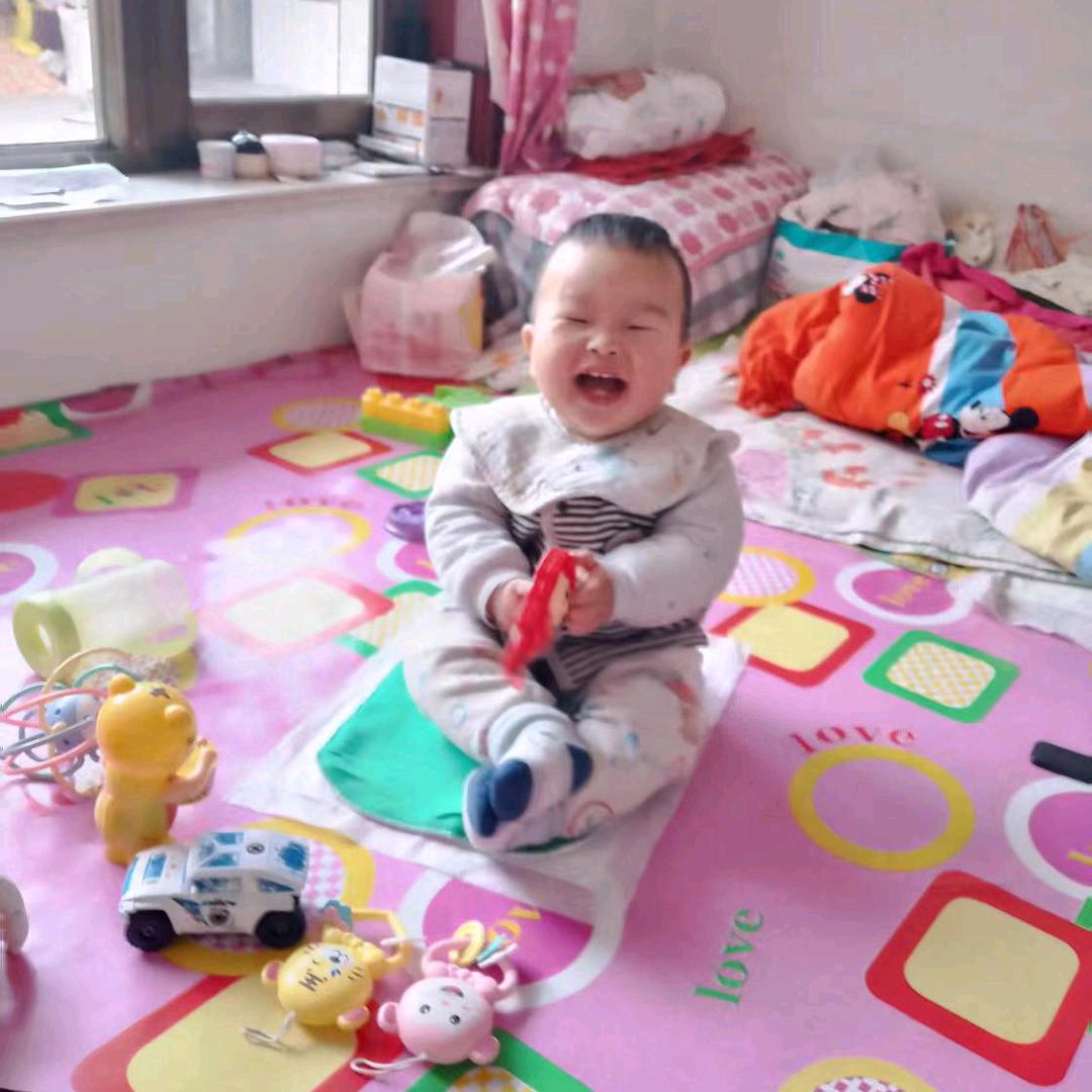 女兆瑞劳