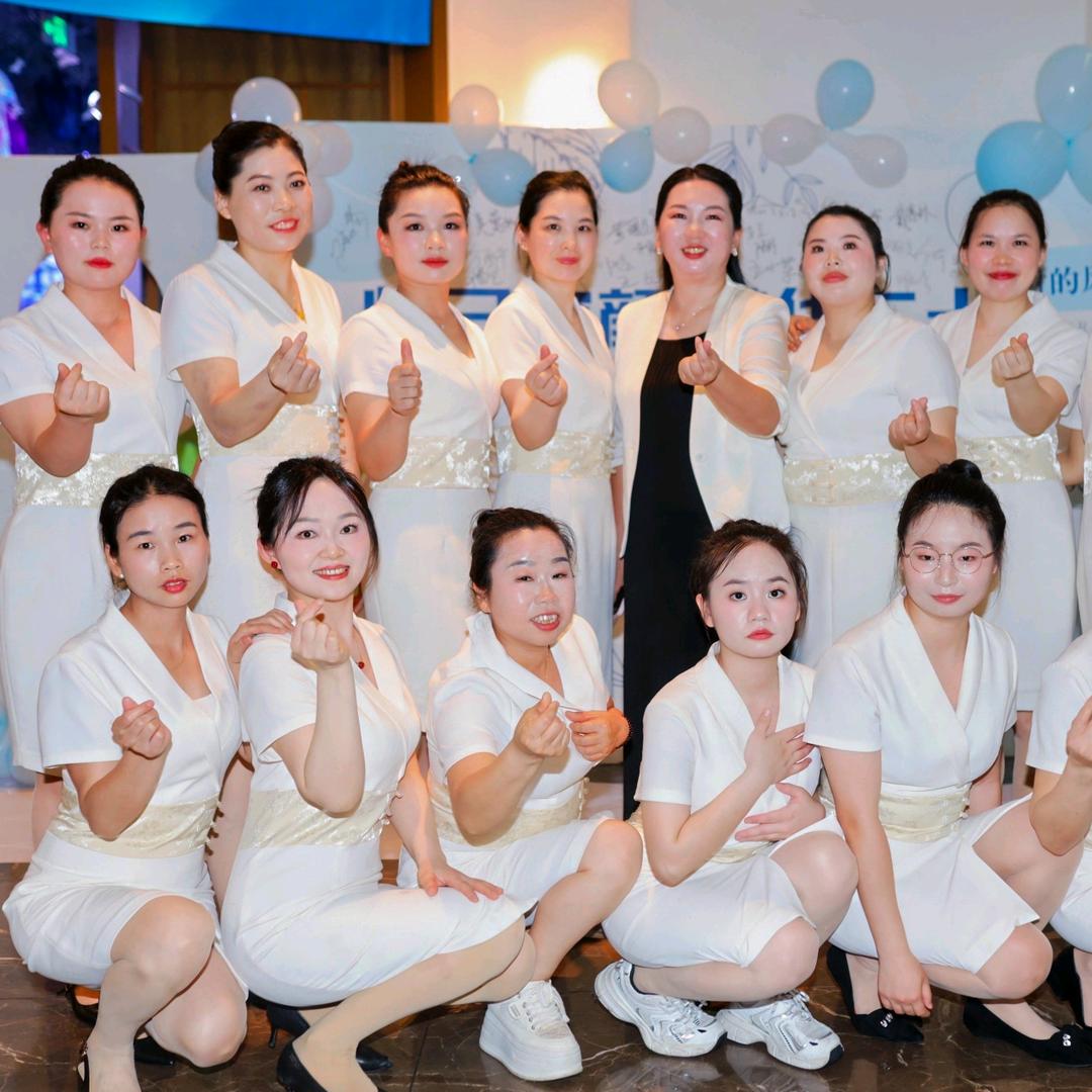 花间集官方号-悦己.慢时光