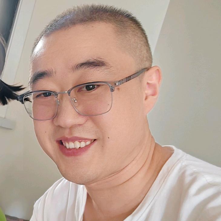 杜昱
