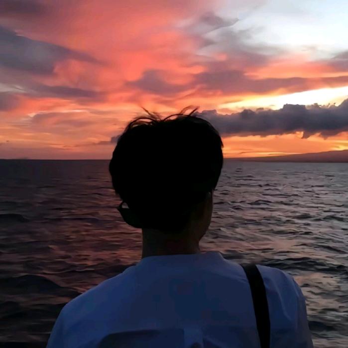 🚬꧔ꦿ᭄凡人俗客