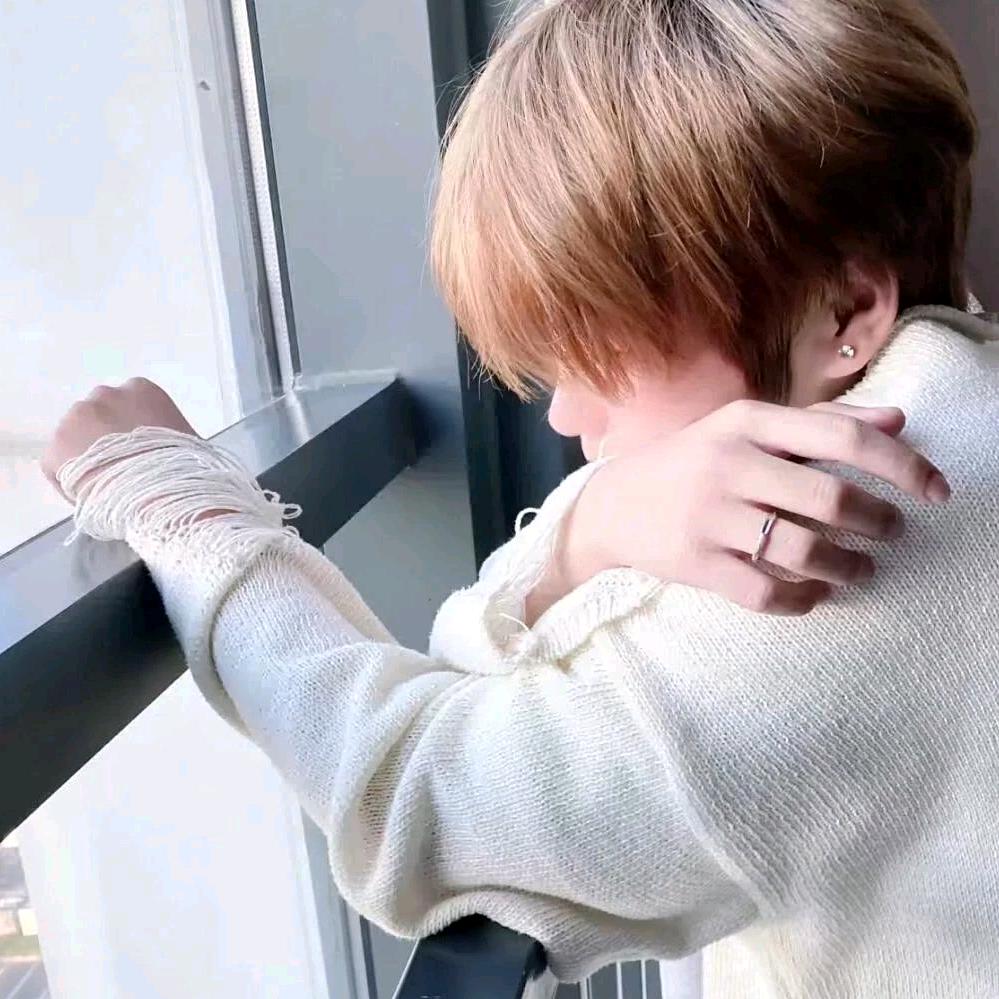 忧郁小泽