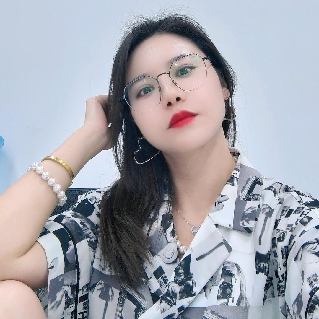 美娜