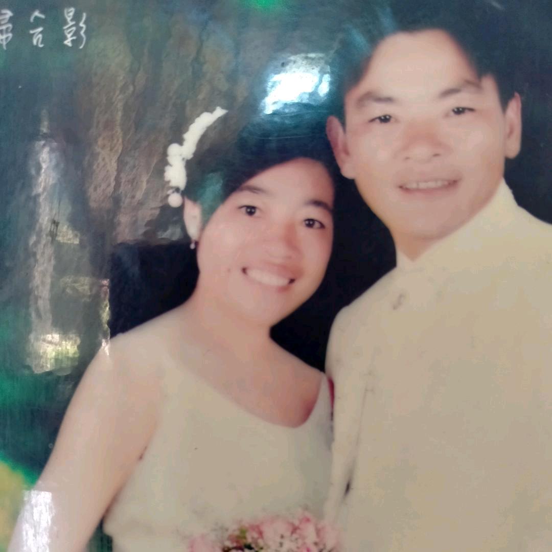 叶哥红尘