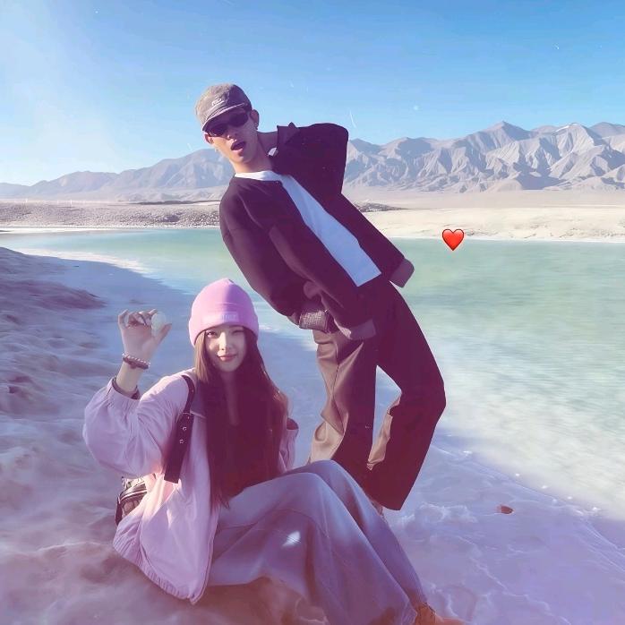 ᝰꫛꪮꪮꫜ  .