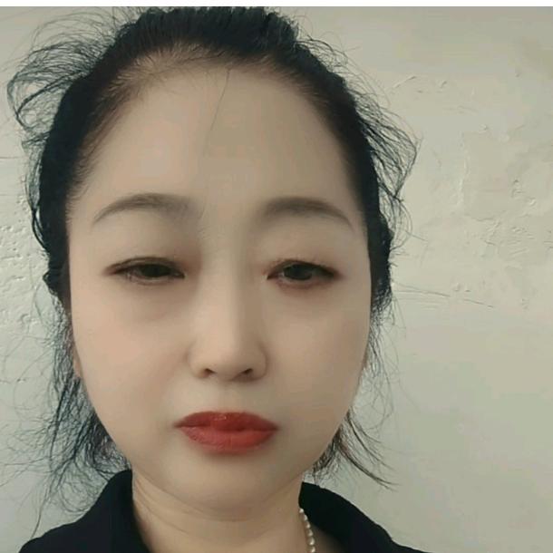 幸福之家，歌醉心舞动情。