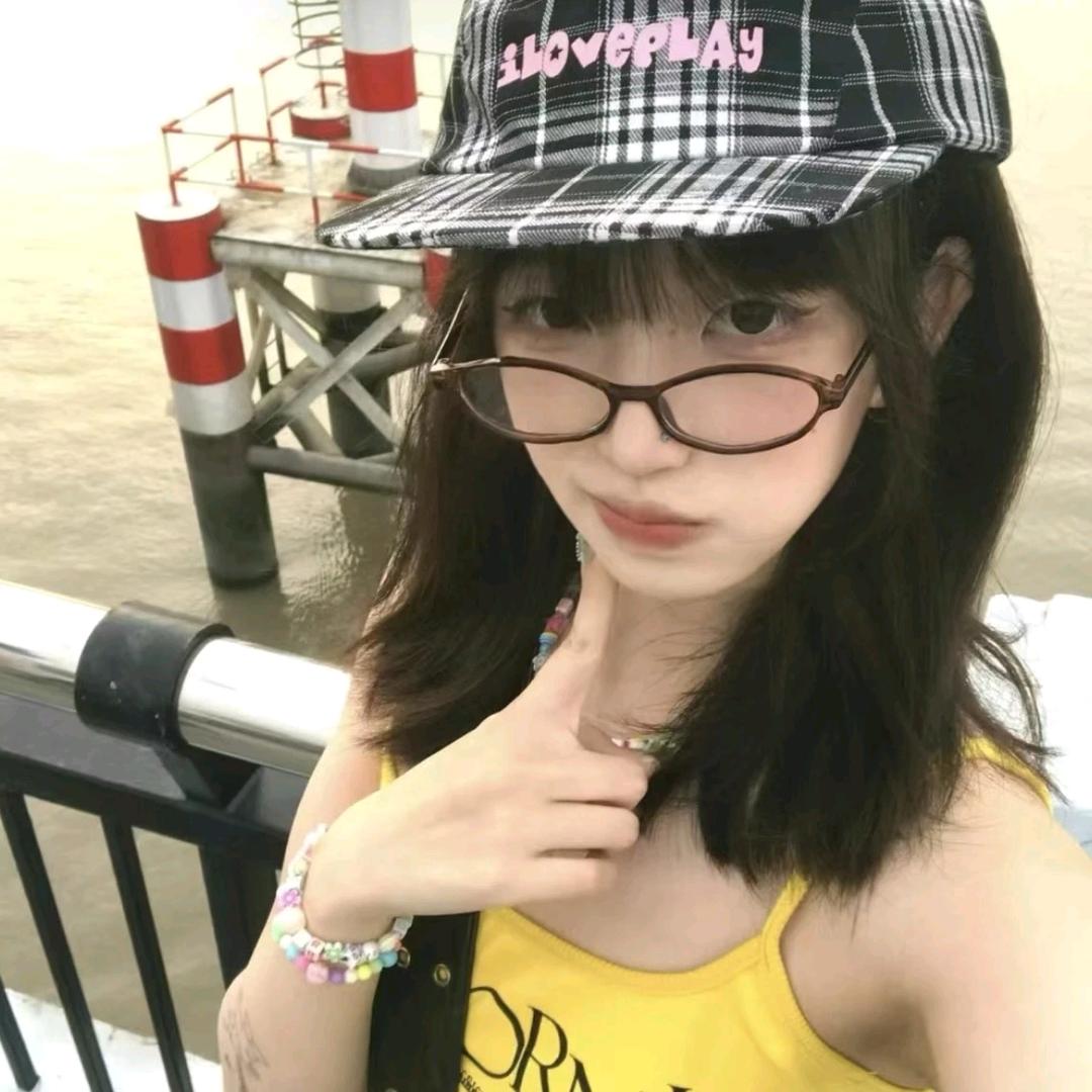 每天都好困✘