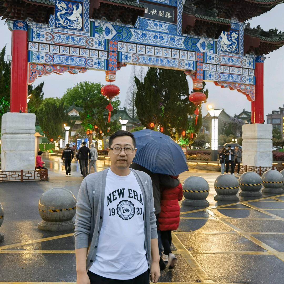 巴尔•路德维希头像