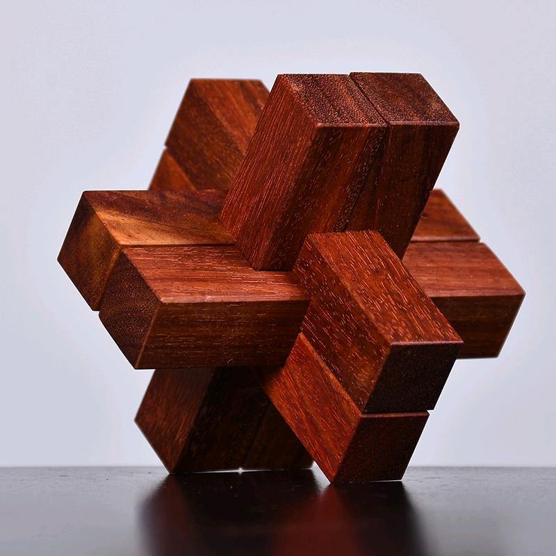 红木益智鲁班锁