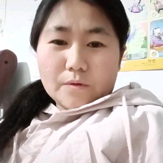 农村小红（爱唱歌）