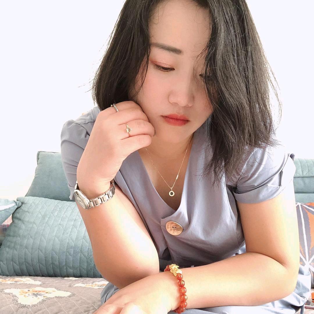 丁语瞳