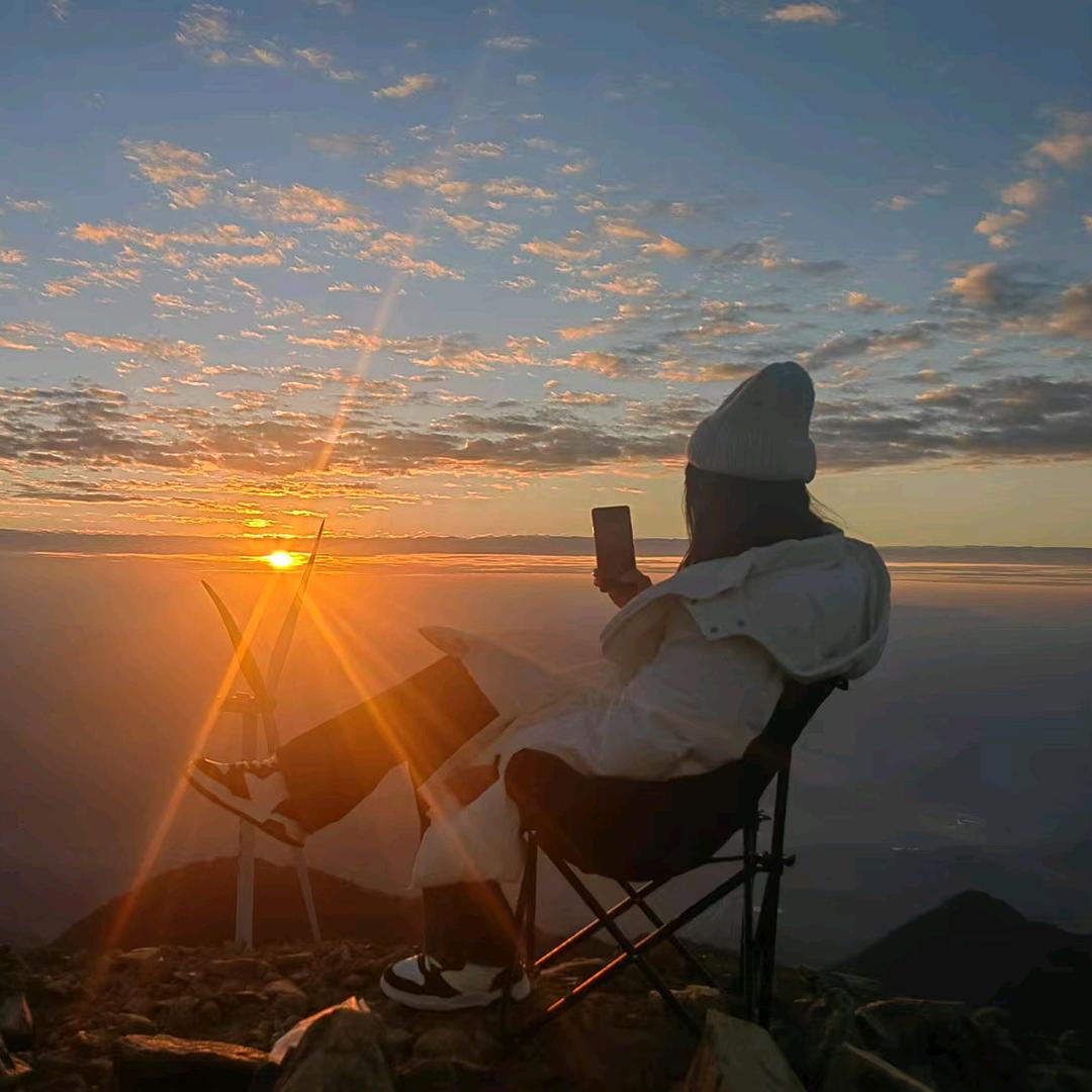 脾气暴躁的😤小姐姐🧍‍♀️拒绝私聊