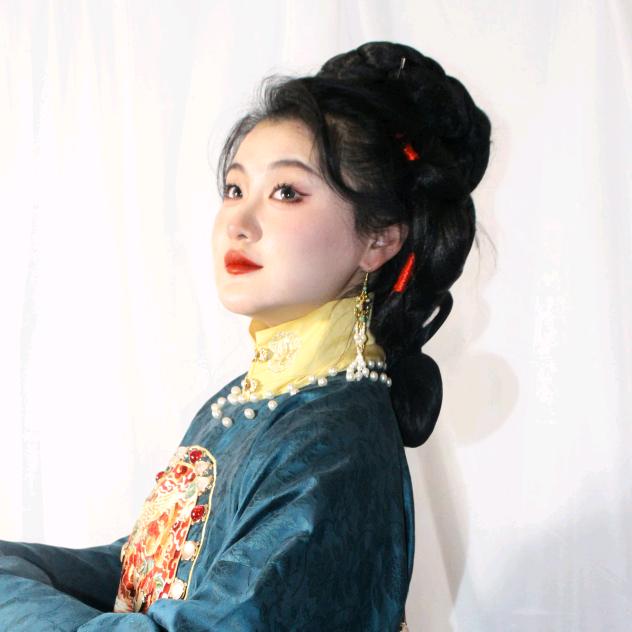 卿卿潇培