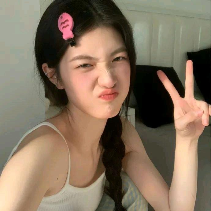 MovQ~
