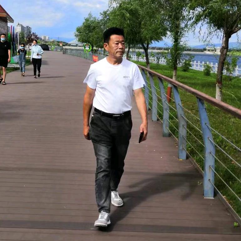 梁丙臣  纺织设备1360322673