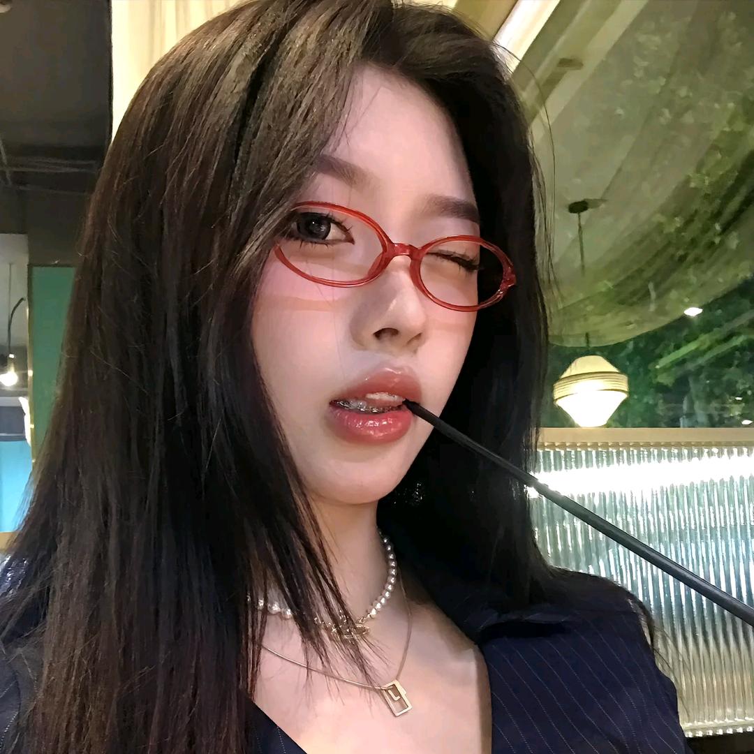 白