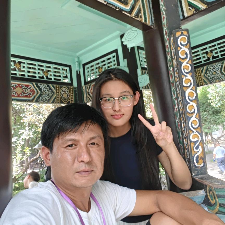 揪住你的尾巴不放