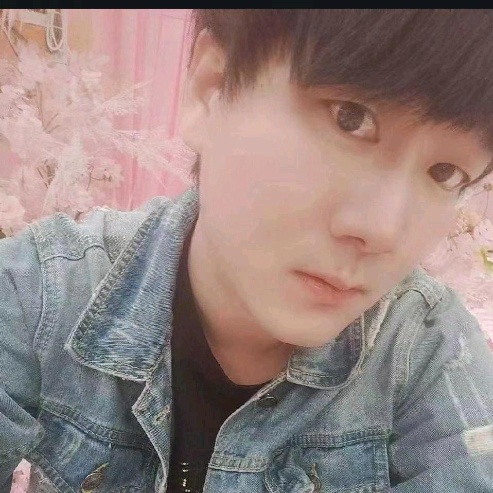 卖小猪的男孩