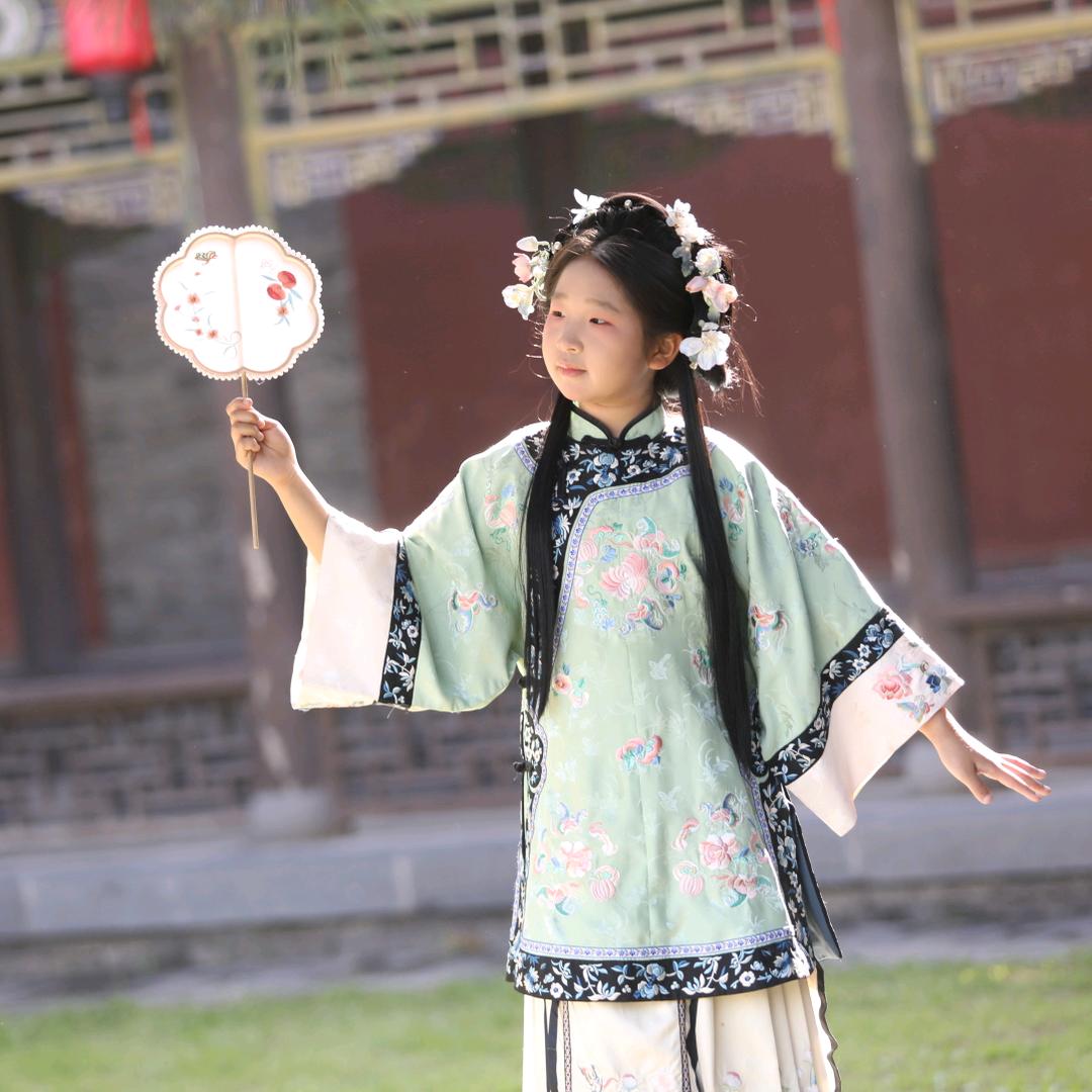常芳