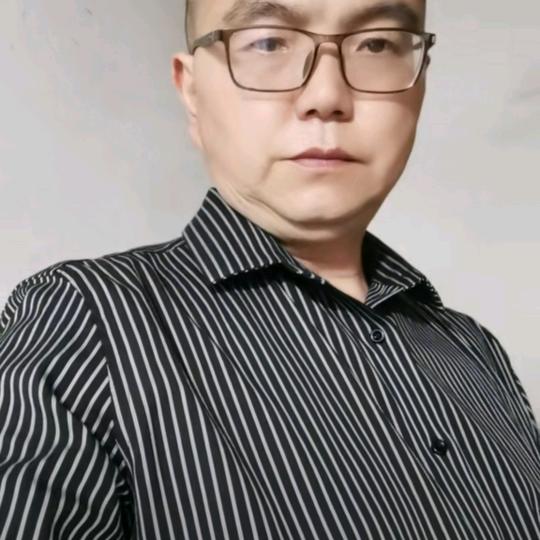 粑粑哥