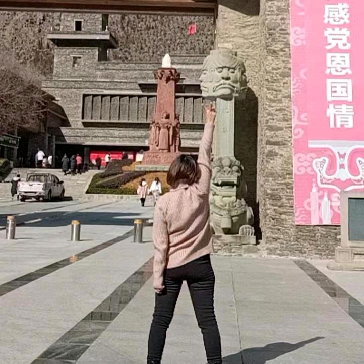 蝴蝶（每天下午6点40分开播）