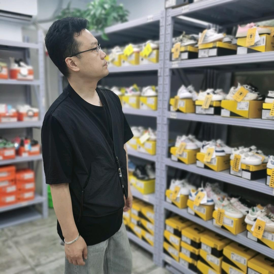 东哥的童鞋【东嫂】9:30开播