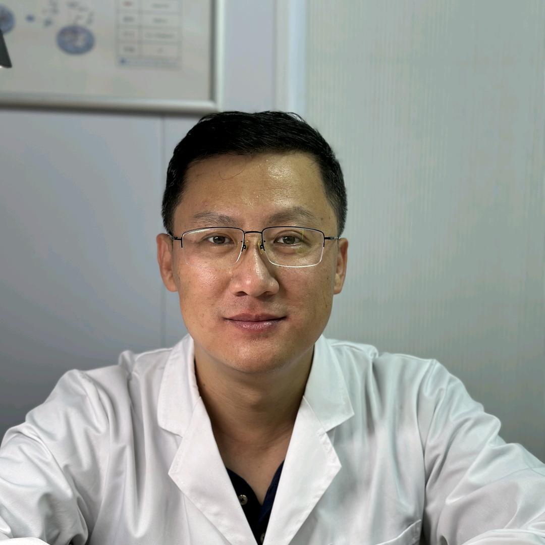 一家二奢名表维修服务——魏师傅