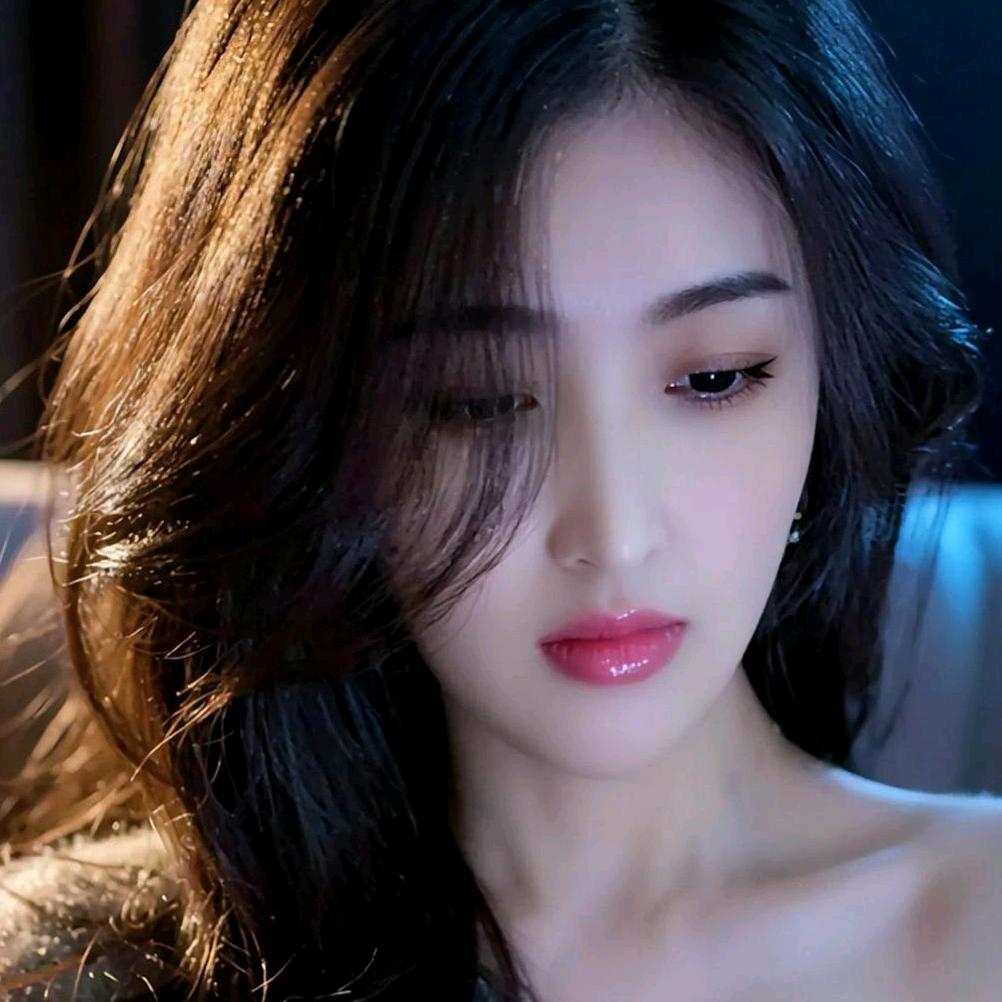 🍀🍀疯丫头🌸💋💋