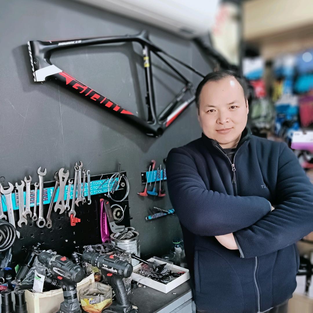 曹胖修单车