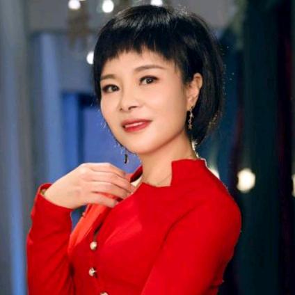 金粉姐（明月寄情，家国同梦）