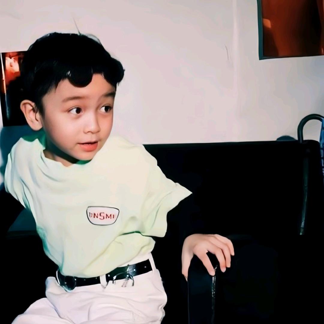 小覃同学(增肌版)🇨🇳