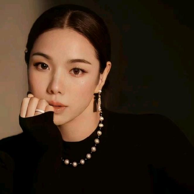 韩风依依官方号