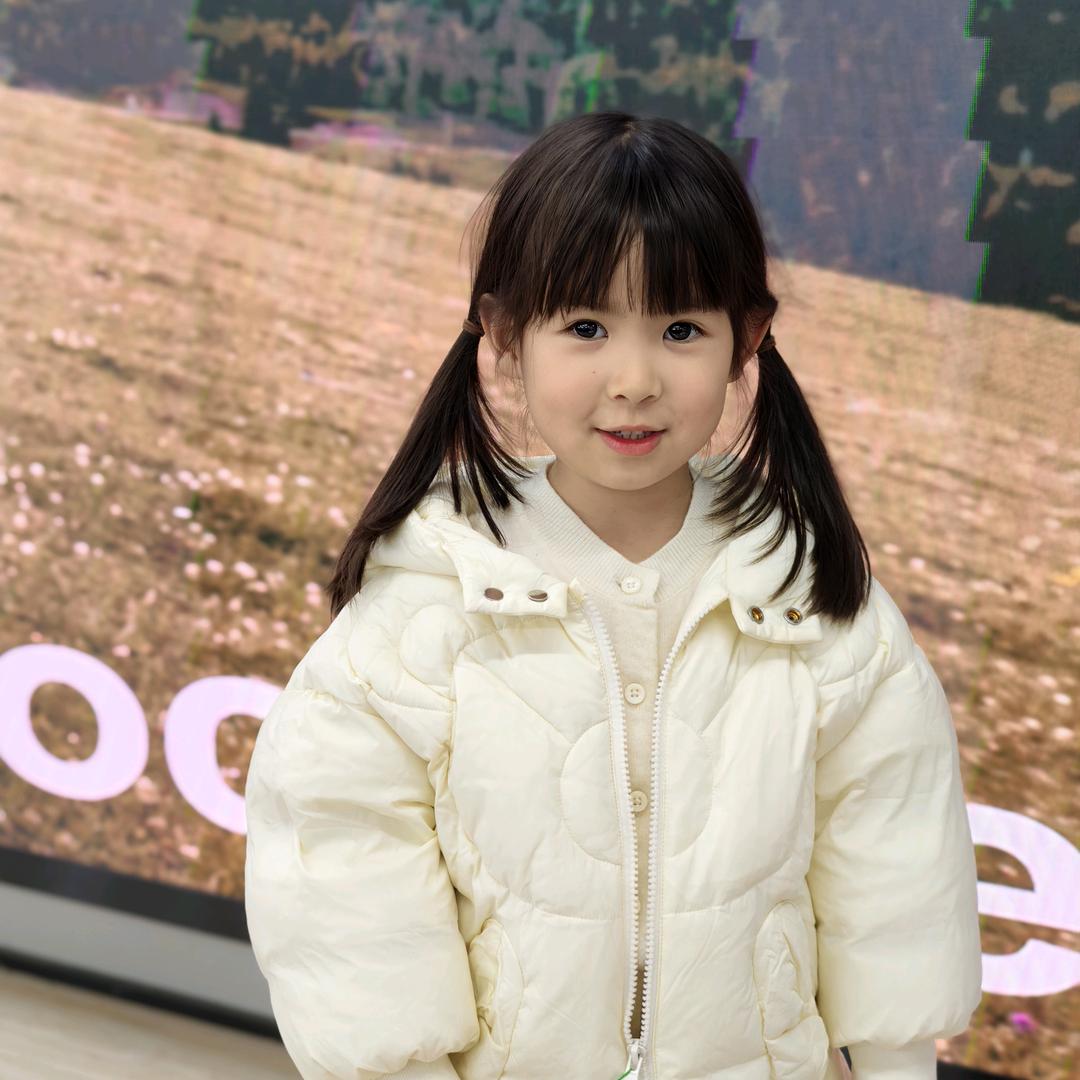 是倪倪呀  夏夏