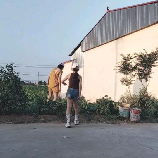 燕秋
