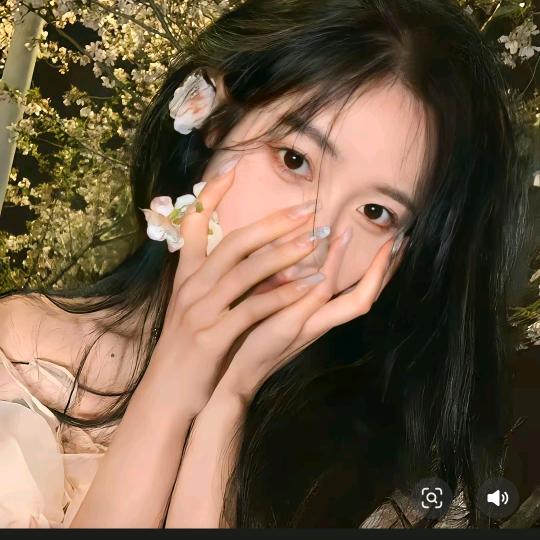 偏爱自己的老太婆