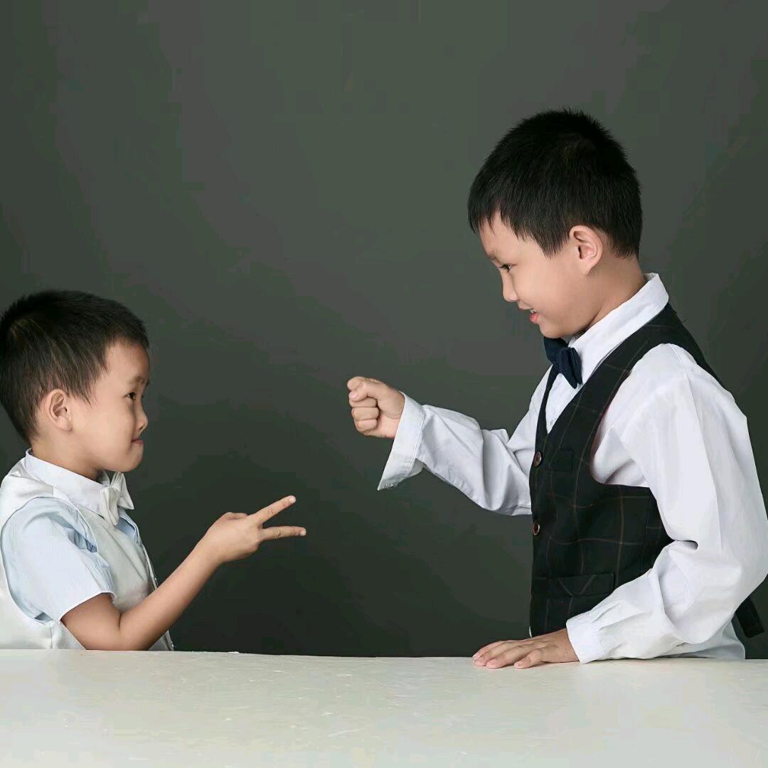 哔哝