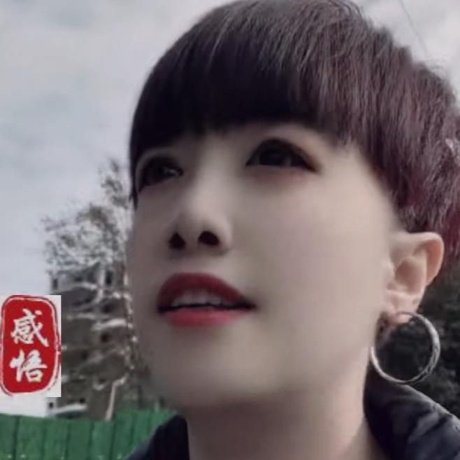 🌹聪明的笨蛋🌹