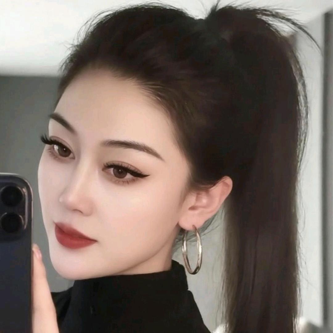 华居隆盛阁全屋定制源头工厂〈李姐）